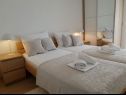 Appartamenti Villa Esse - heated pool & seaview: A1(2+2), A2(4+2), A3(2+2), A4(4+2), A5(2+2) Baska Voda - Riviera Makarska  - Appartamento - A4(4+2): la camera da letto