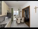 Appartamenti Robert - sea view : A1(4+1), A2(4+2) Brela - Riviera Makarska  - Appartamento - A2(4+2): la cucina con la sala da pranzo