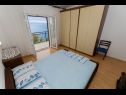 Appartamenti Miljko - 80 m from beach: A1(6), SA2(2), A10(4+1), A11(2+2) Brela - Riviera Makarska  - Appartamento - A10(4+1): la camera da letto