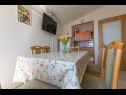 Appartamenti Ruze - 200 m from sea : A1(6+1), A2(8+1) Brela - Riviera Makarska  - Appartamento - A2(8+1): la cucina con la sala da pranzo
