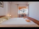 Appartamenti Ruze - 200 m from sea : A1(6+1), A2(8+1) Brela - Riviera Makarska  - Appartamento - A2(8+1): la camera da letto
