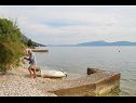 Appartamenti Sea View - cosy & comfortable: A2 Zaborke(4), A4 Somina(2+2) Brist - Riviera Makarska  - la spiaggia
