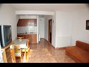 Appartamenti Sea View - cosy & comfortable: A2 Zaborke(4), A4 Somina(2+2) Brist - Riviera Makarska  - Appartamento - A4 Somina(2+2): la cucina con la sala da pranzo