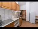 Appartamenti Gordan - apartments by the sea: A1(3+1), A2(3+1), A3(2) Brist - Riviera Makarska  - Appartamento - A2(3+1): la cucina