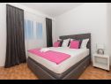 Appartamenti Ivi - 100 m from pebble beach: A1(2+2), A2(2+2), A3(2+2), A4(4+4), A5(2+2) Drasnice - Riviera Makarska  - Appartamento - A1(2+2): la camera da letto