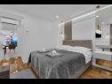 Appartamenti Prgo - with view and parking: A1(6), A2(6), A3(4) Makarska - Riviera Makarska  - Appartamento - A1(6): la camera da letto