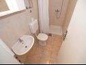 Appartamenti Srzi - 200 m from sea: A1(7+1), SA2(2), A3(2+1) Makarska - Riviera Makarska  - Appartamento - A1(7+1): il bagno con la toilette