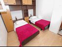 Appartamenti Srzi - 200 m from sea: A1(7+1), SA2(2), A3(2+1) Makarska - Riviera Makarska  - Appartamento - A1(7+1): la camera da letto