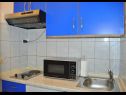 Appartamenti Ivi - big parking and courtyard SA2(3), SA4(2+1), SA3(2+1), SA5(2+1), SA6(2+1) Makarska - Riviera Makarska  - Studio appartamento - SA5(2+1): la cucina