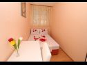 Appartamenti JoviZ - 20m from the sea A1(3+1) Makarska - Riviera Makarska  - Appartamento - A1(3+1): la camera da letto