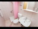 Appartamenti Tomislava - ground floor apartments: A1(2+1), A2(2+3) Makarska - Riviera Makarska  - Appartamento - A1(2+1): il bagno con la toilette