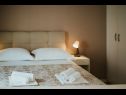 Appartamenti Gianni - modern & great location: SA1(2), A2(2+2), A3(2+2) Makarska - Riviera Makarska  - Studio appartamento - SA1(2): la camera da letto