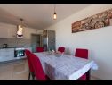 Appartamenti Vese - quiet area: A1(4+2) Makarska - Riviera Makarska  - Appartamento - A1(4+2): la cucina con la sala da pranzo