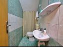 Appartamenti Ivo - with pool: A1(6+1) Tucepi - Riviera Makarska  - Appartamento - A1(6+1): il bagno con la toilette
