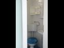 Appartamenti Sonja - by the sea: A1 Veliki (6+1), A2 Mali(2+1) Zivogosce - Riviera Makarska  - Appartamento - A2 Mali(2+1): il bagno con la toilette