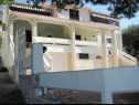 Appartamenti Anki - 15 m from sea: A1(4), A2(3), A3(2+1), A4 east(2+1) Zivogosce - Riviera Makarska  - la casa