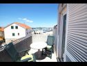 Appartamenti Andri - 100 m from sea: A1(4+2) Murter - Isola di Murter  - la casa