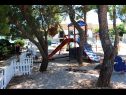Casa vacanza Ante - close to the sea: H(8+2) Tisno - Isola di Murter  - Croazia - parco giochi per i bambini