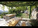 Casa vacanza Mario - with pool: H(6+2) Gata - Riviera Omis  - Croazia - la terrazza (casa e dintorni)