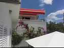 Appartamenti Mirela - with sea view, balcony: A1(4+1), SA2(2) Pisak - Riviera Omis  - la casa