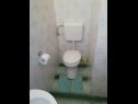 Appartamenti Gorda - by the sea: A1(2+2) Pisak - Riviera Omis  - Appartamento - A1(2+2): il bagno con la toilette