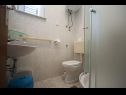 Appartamenti Stipica - 100 m from beach: A1(3+2), A3(2+2), SA4(2), A5(2+2) Ruskamen - Riviera Omis  - Studio appartamento - SA4(2): il bagno con la toilette
