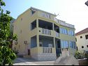 Appartamenti VP SA2(2), A3(3), A4(2+3), A5(3), A6(2+2) Stanici - Riviera Omis  - la casa