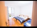 Appartamenti Sea View - 250 m from sea: A1 Grande(7+1), A2 Vila Jadrana(2+1) Suhi Potok - Riviera Omis  - Appartamento - A1 Grande(7+1): la camera da letto