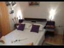 Appartamenti Jugana - with pool : A1 donji(4), A2 gornji(4) Sumpetar - Riviera Omis  - Appartamento - A1 donji(4): la camera da letto