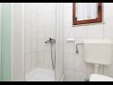 Appartamenti Neva - 50m from the sea A1(2+1), A2(2+1), SA3(3) Sumpetar - Riviera Omis  - Appartamento - A1(2+1): il bagno con la toilette