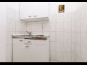 Appartamenti Neva - 50m from the sea A1(2+1), A2(2+1), SA3(3) Sumpetar - Riviera Omis  - Studio appartamento - SA3(3): la cucina