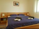Appartamenti Mare - 50 m from beach: A1 Mijo (6+1), A2 Petar (2+2), A3 Katja (2+2) Mandre - Isola di Pag  - Appartamento - A1 Mijo (6+1): la camera da letto