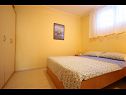 Appartamenti Dino - apartments with hot tub: A1(2+1), A2(2+1), A3(2+1), A4(2+1) Novalja - Isola di Pag  - Appartamento - A1(2+1): la camera da letto