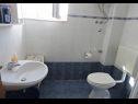 Appartamenti Sime - 800 m from sea: A1(2+2), A2(2+2), A3(2+2), A4(4+2) Novalja - Isola di Pag  - Appartamento - A4(4+2): il bagno con la toilette