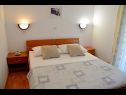 Appartamenti Maja - peaceful and quiet location A1(4+1), A2(2+2) Dobropoljana - Isola di Pasman  - Appartamento - A2(2+2): la camera da letto