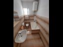 Appartamenti Bor - 20 meters from beach: SA3(2+1), A1(4+1), A2(4+1) Kraj - Isola di Pasman  - Appartamento - A2(4+1): il bagno con la toilette