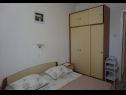 Appartamenti Tatjana - 300 m from beach: A1(2+2), A2(4) Banjol - Isola di Rab  - Appartamento - A1(2+2): la camera da letto