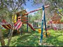 Appartamenti Spomenka - green paradise; A1(4+1), A2(4+1), A3(6) Palit - Isola di Rab  - parco giochi per i bambini