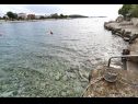 Appartamenti Ziva - by the beach; A1(6), A2(4), A3 (2+1) Baia Lozica (Rogoznica) - Riviera Sibenik  - Croazia - la spiaggia