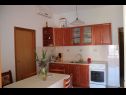 Appartamenti Anna - great location & family friendly: A1(4), A3(4) Pirovac - Riviera Sibenik  - Appartamento - A1(4): la cucina