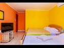 Appartamenti Dari - near beach: A1(7), SA2(2), SA3(2) Rogoznica - Riviera Sibenik  - Appartamento - A1(7): la camera da letto