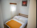 Appartamenti Zdrave - with parking; SA1(2+1), SA2(2+1), A3(4+1), A4(3+2) Rogoznica - Riviera Sibenik  - Appartamento - A3(4+1): la camera da letto