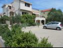 Appartamenti Desy - free parking & BBQ: SA1(2+2), SA2(2+2), A3(4+2) Srima - Riviera Sibenik  - la casa