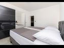 Appartamenti Ivan M - 20m to the beach: A1(4+1), A2(4+2), A3(4+2) Srima - Riviera Sibenik  - Appartamento - A2(4+2): la camera da letto