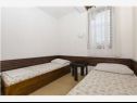 Appartamenti Mio - 100 m from beach: A1(6+1), A2(4+1) Stupin Celine (Rogoznica) - Riviera Sibenik  - Appartamento - A1(6+1): la camera da letto