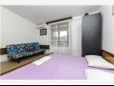 Appartamenti Mio - 100 m from beach: A1(6+1), A2(4+1) Stupin Celine (Rogoznica) - Riviera Sibenik  - Appartamento - A1(6+1): la camera da letto