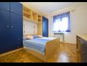 Appartamenti Snježa - green house: A1 Andelija(5), B2 Snjezana(4+1) Vodice - Riviera Sibenik  - Appartamento - B2 Snjezana(4+1): la camera da letto