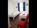 Appartamenti Primo - sea view: A1(2+1), A2(4), A3(4), A4(3+1) Baia Banje (Rogac) - Isola di Solta  - Croazia - Appartamento - A3(4): la camera da letto