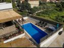Appartamenti Zdene - private pool: A1(6+2), A2(6) Kastel Luksic - Riviera Split  - la casa