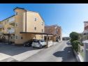 Appartamenti Niko - modern: SA1(2), A2(2+2), A3(2+2), A4(4+2) Kastel Luksic - Riviera Split  - la casa